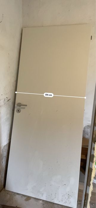 Porta em madeira branca