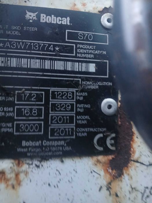 Ładowarka miniładowarka  bobcat s70 80 cat 90 443  kołowa czołg narzed