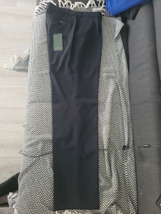 3 sztuki spodni do garnituru ciemny granat.