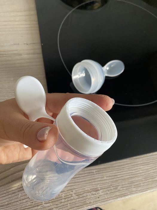 Пляшка дитяча першого прикорму