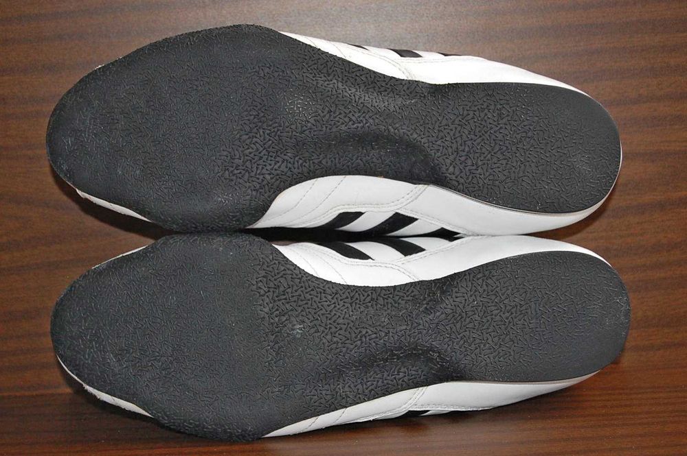 Кроссовки ADIDAS р.43-44 original