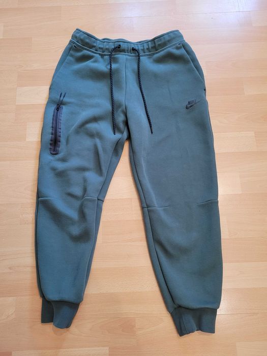 Nike spodnie dresowe, ciepłe, roz.M