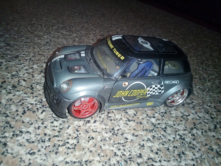 Miniatura BMW Mini Cooper S Escala 1:24