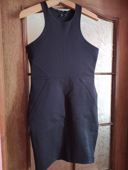 Чёрное маленькое платье утяжка.