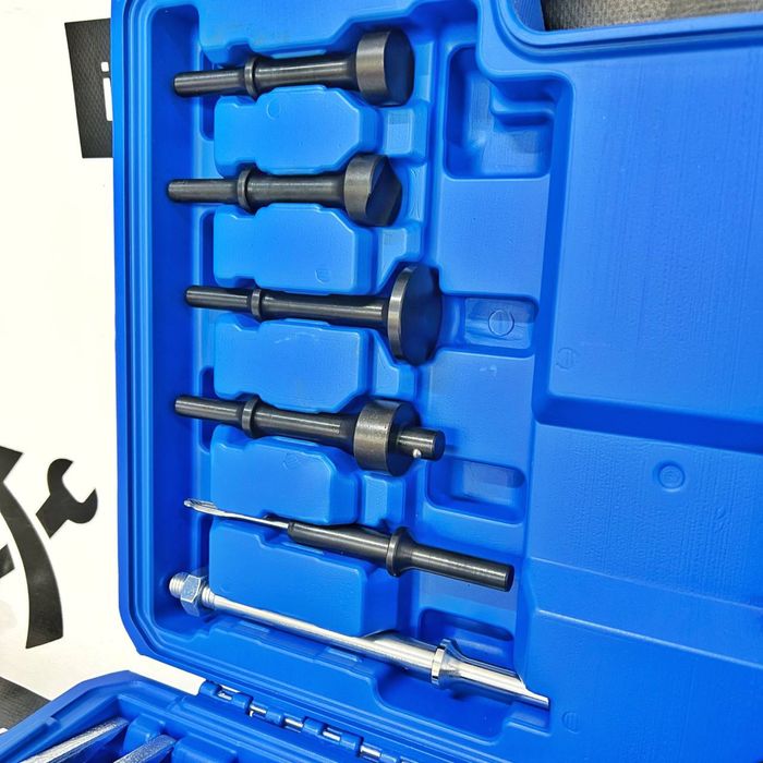 Професійний пневматичний ударний молоток з повним комплектом насадок