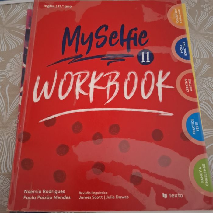 Myselfie workbook 11°ANO