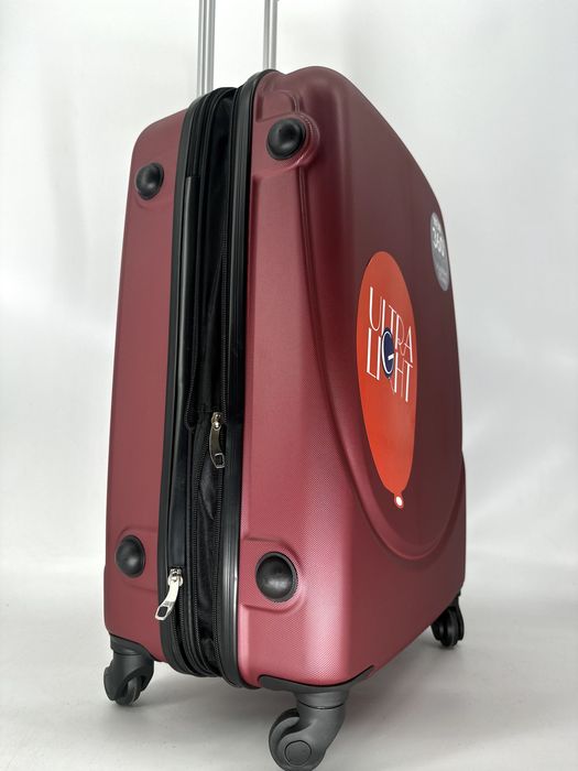 Nowa walizka średnia, walizka twarda, bagaż 20 kg