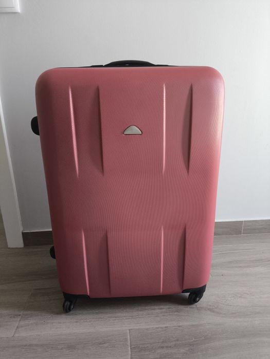 Mala de viagem XL em muito bom estado