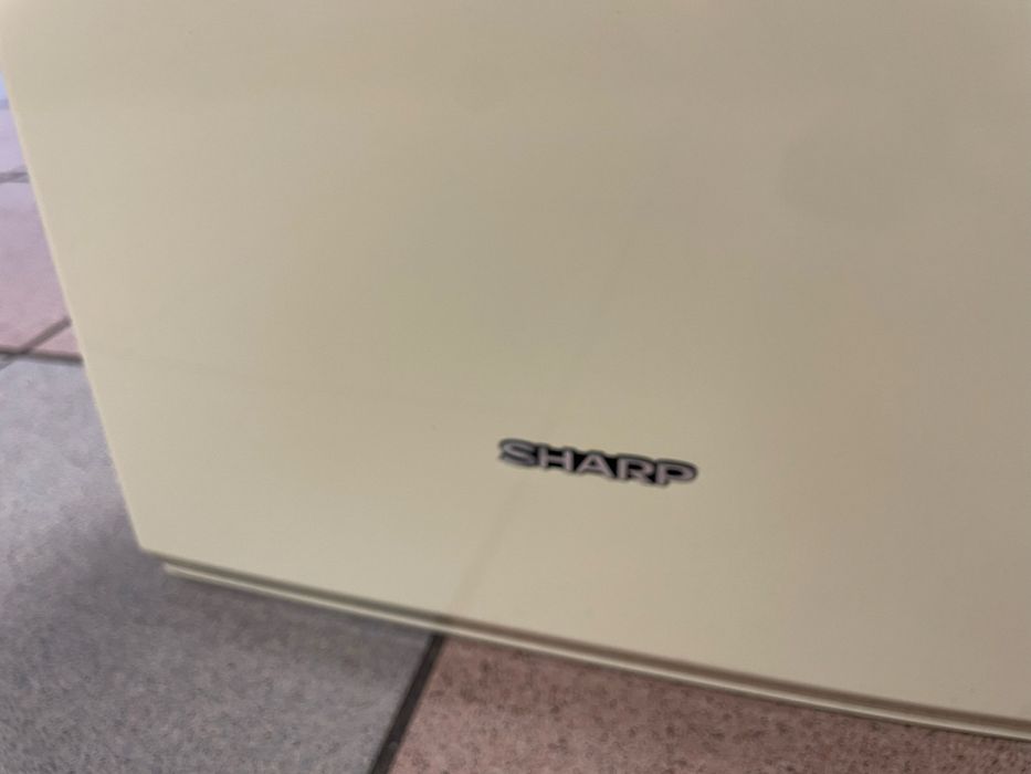 Oczyszczacz powietrza z nawilzaczem SHARP