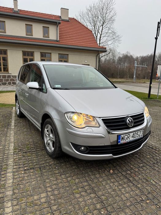 Volkswagen Touran Volkswagen Touran 2008 r. – 7 miejsc super stan
