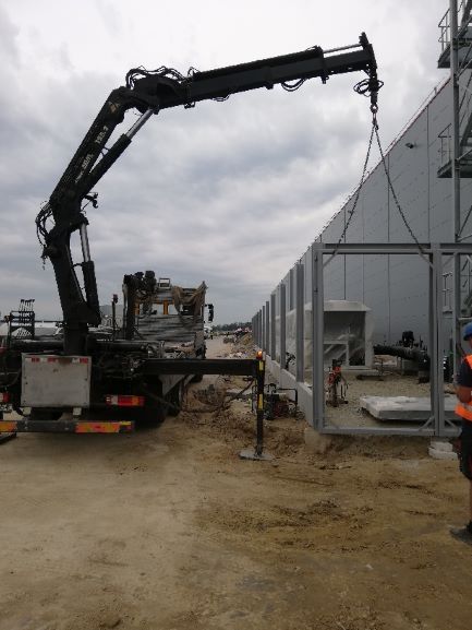 HDS TRANSPORT WROCŁAW - Dolny Śląsk ład.15t , 7.3m paka