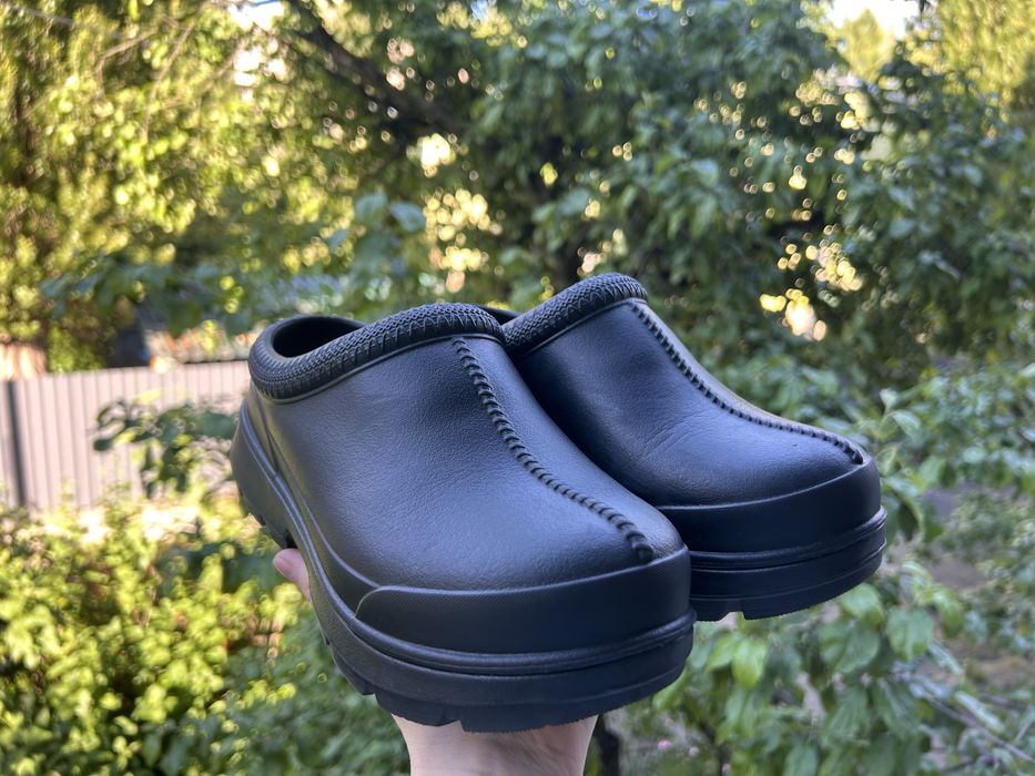 UGG чорні резинові 38 розмір