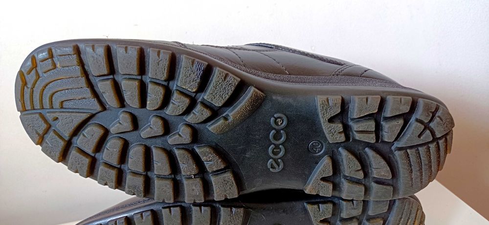 Ecco  skórzane Gore-tex nieprzemakalne 89 zł tanio
