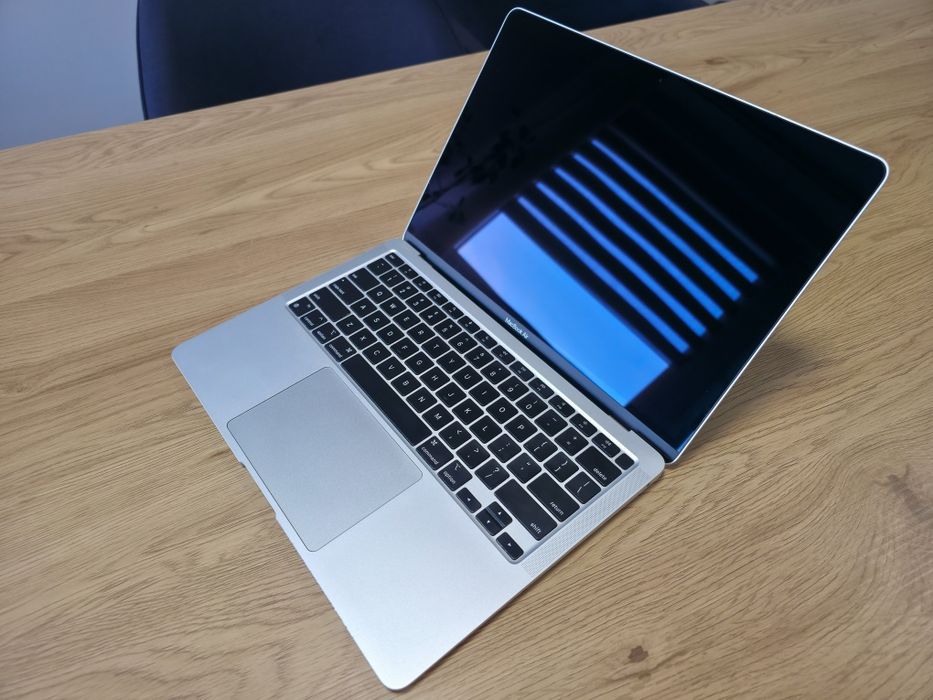 Apple MacBook Air M1 (2020) 256 GB / 8GB + Gratis Radom • OLX.pl