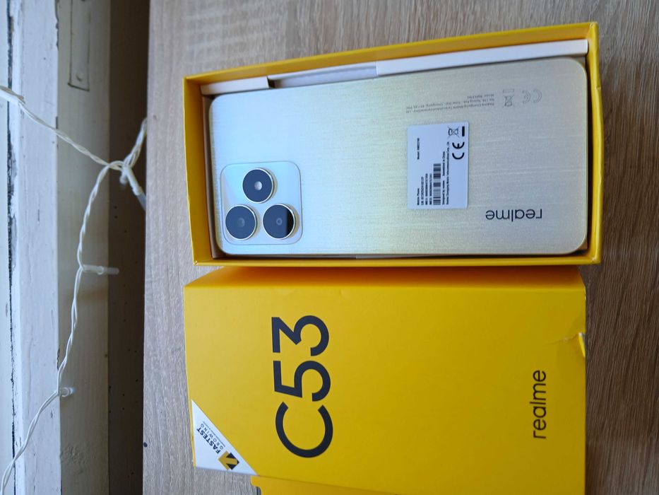 Realme C53 6/128GB złoty, stan idealny, komplet + etui GRATIS