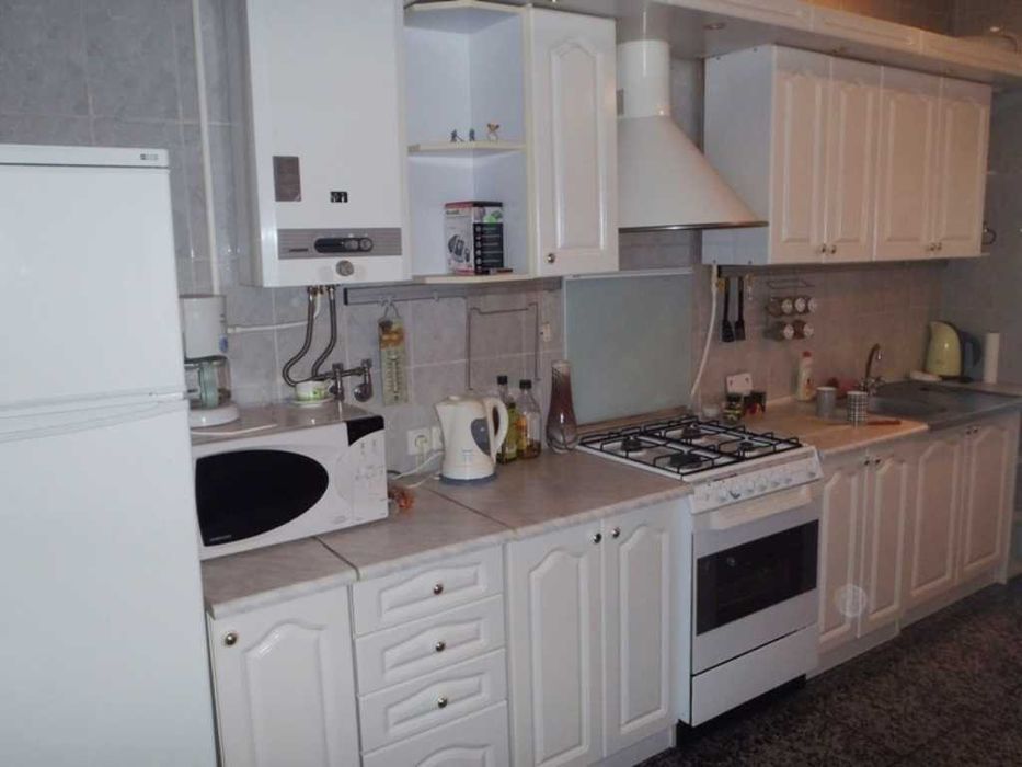 Здам 2-к. Метро Золоті Ворота - 5 хвилин пішки