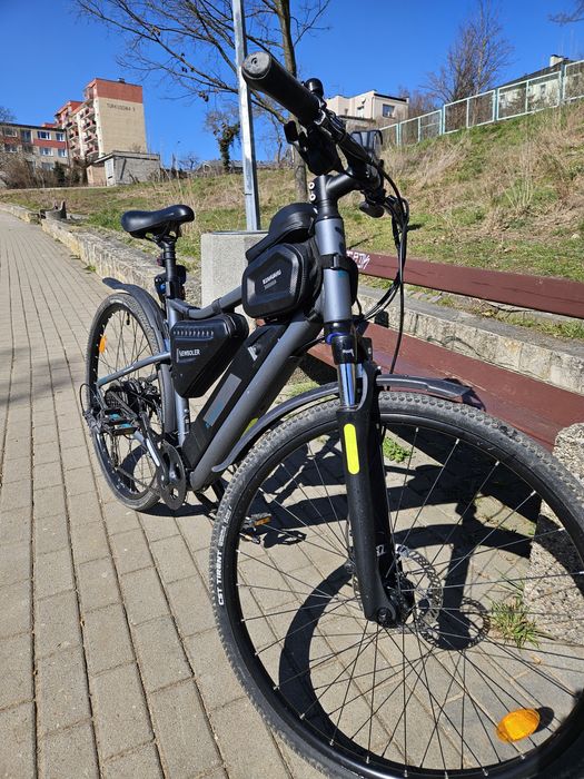 Rower Elektryczny trekkingowy RIVERSIDE  500 E