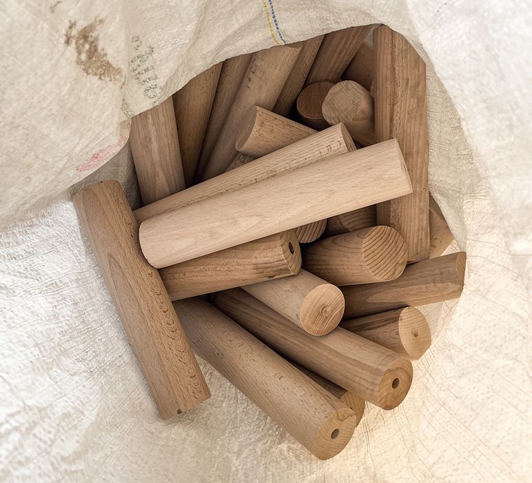 Нагель бук. Деревянный кругляк. Нагели буковые