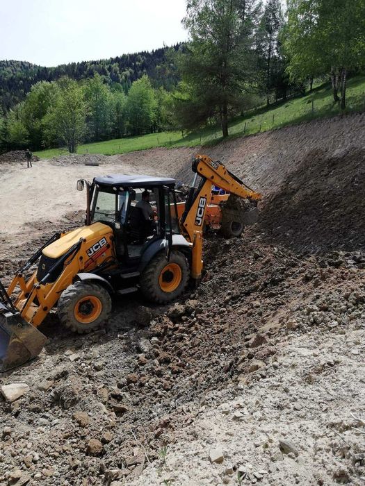 Usługi koparką , roboty ziemne