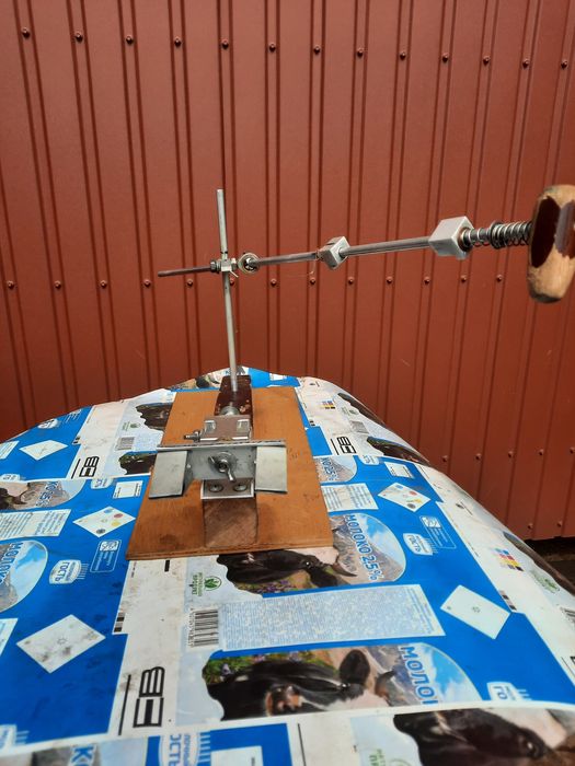 Продам точилку для ножів