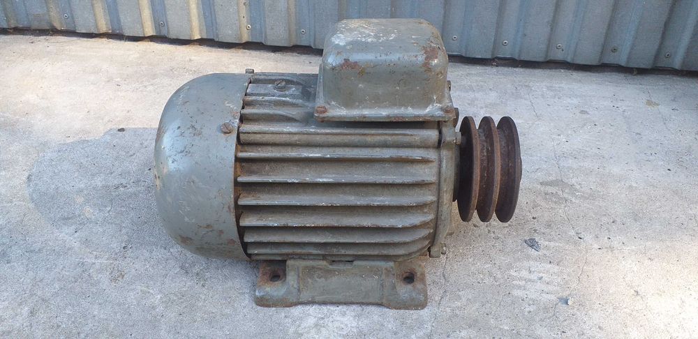 Silnik 1,1kw 1390 obr. Polski