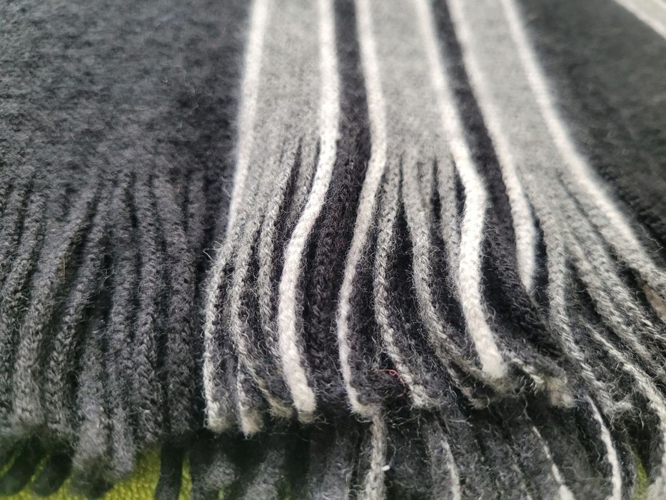 Szal X-PLIZIT 165X24 niemiecki wełna 100proc WOOLMARK