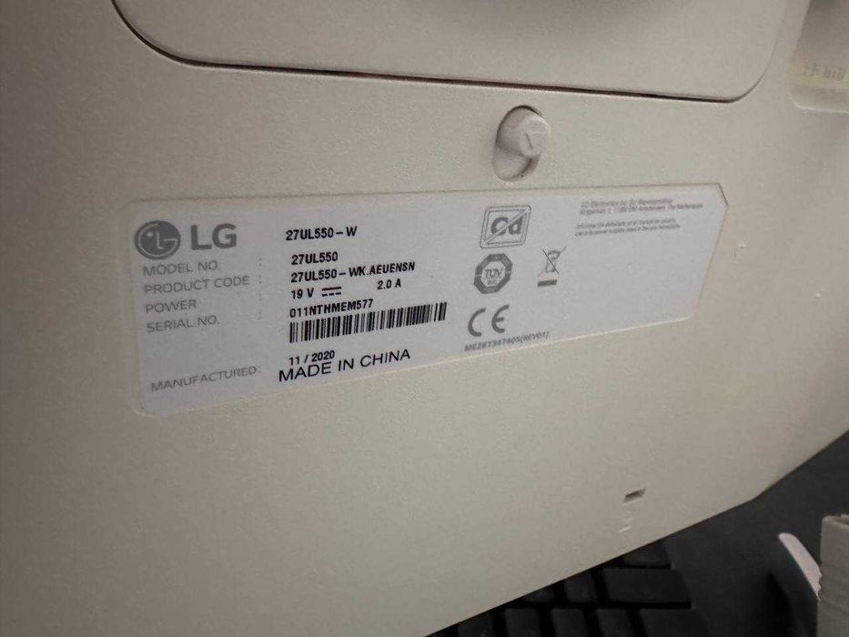 Vendo monitor LG modelo 27UL550-W