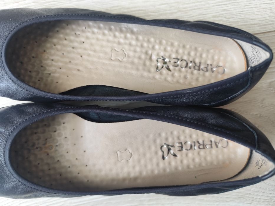 Baleriny czarne Caprice 38