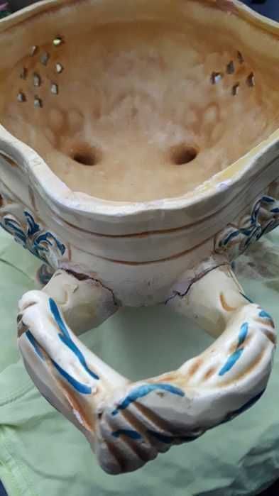 Terrina antiga com prato grande