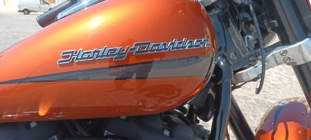 Harley-Davidson FLSB Sport Glide — “Como Nova”