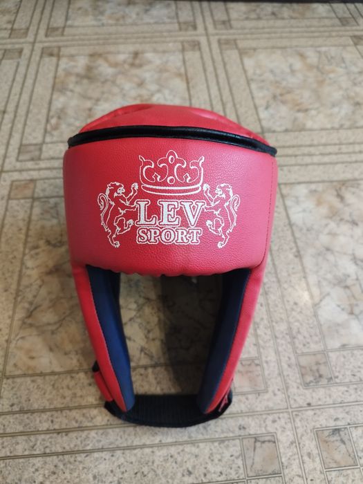 Шлем для бокса/карате/тхэквондо