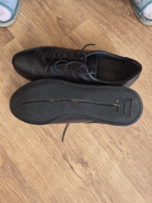 Buty na sprzedaż