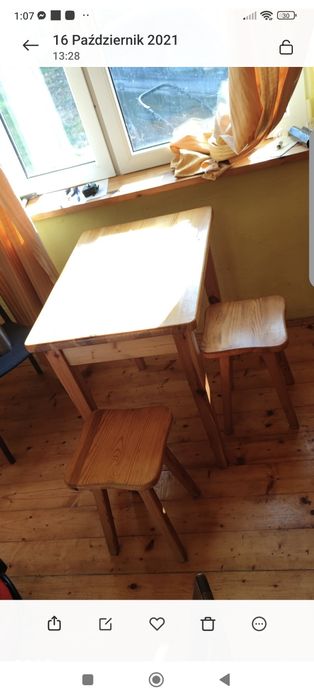 Sprzedam meble: kredens, szafa, stół i 3 taborety