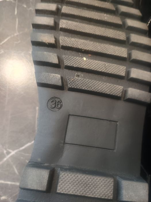 Туфли школьные лаковые