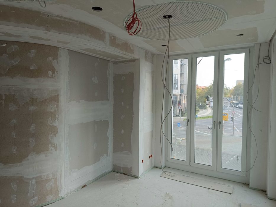 Malowanie oraz prace z suchą zabudową