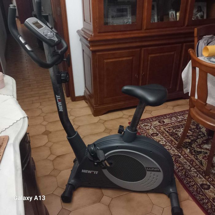 Bicicleta estática em bom estado