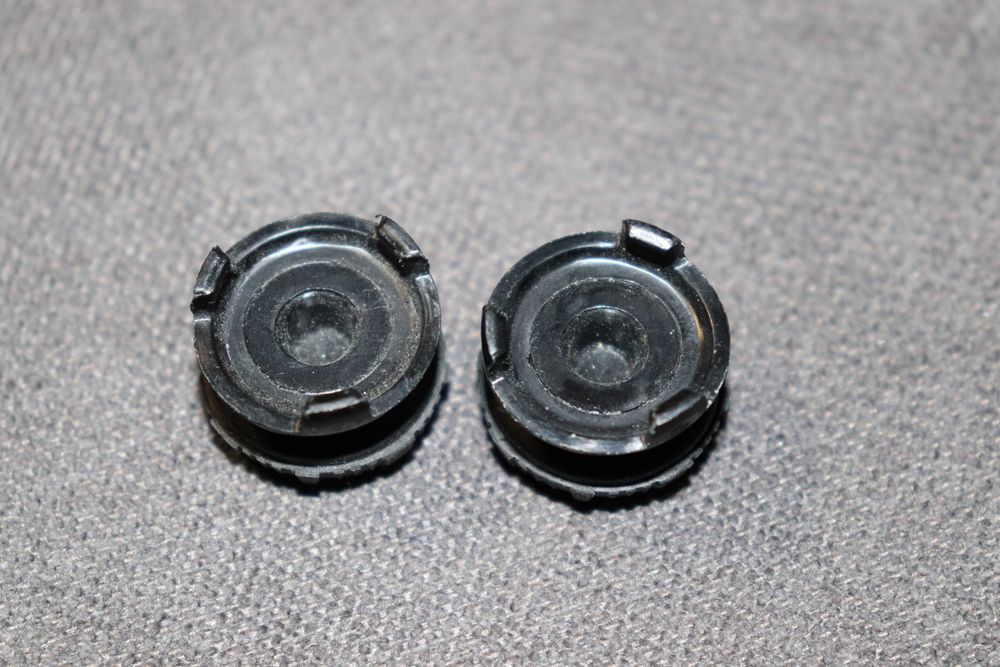 Kontrolfreek FPS Freek Battle Royale Nightfall - PS4 & PS5 controller