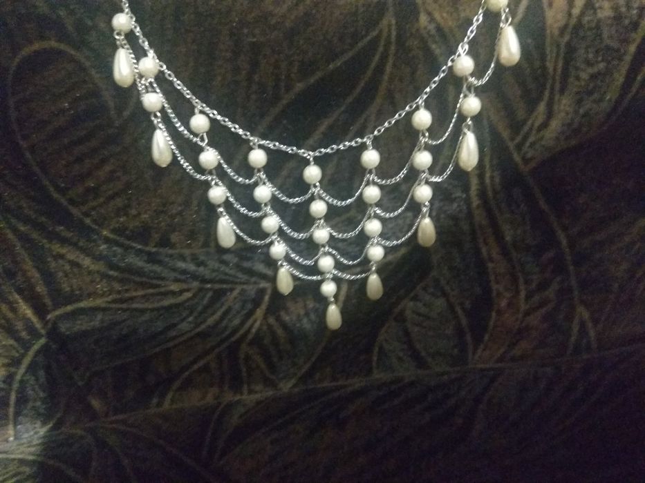 Perełki łezki, kolia Bijou Brigitte