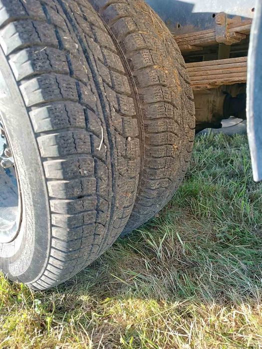 вантажний автомобіль
