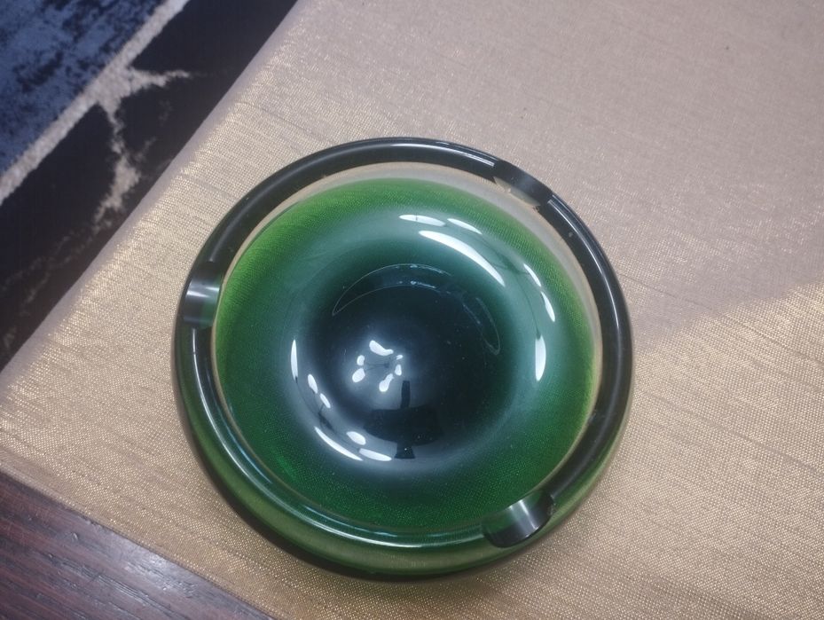 Popielnica ( grube szkło )