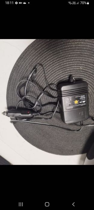 Zasilacz samochodowy