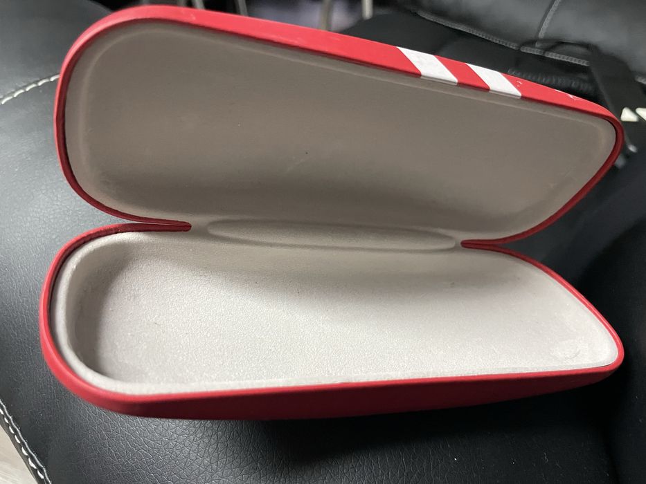 Caixa de oculos Rigida de qualidade