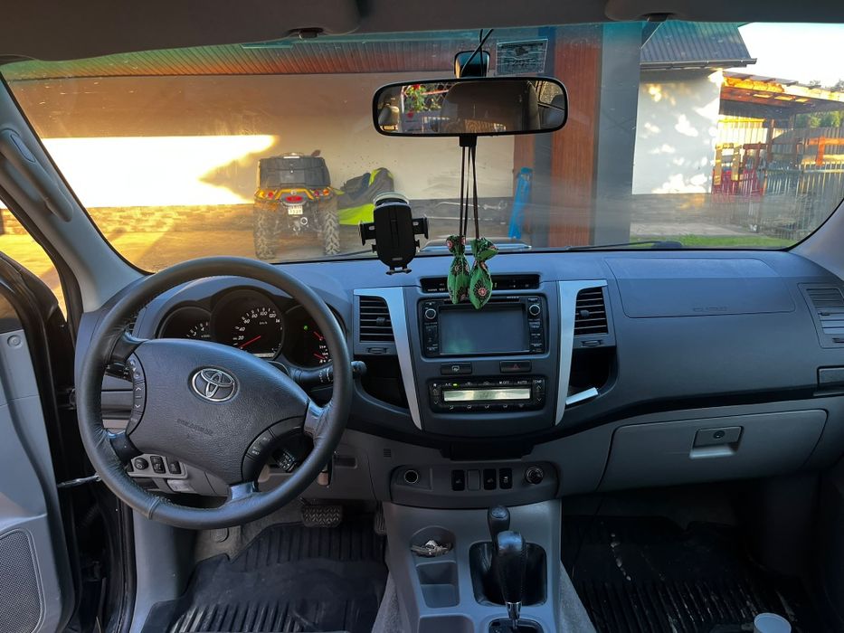 Toyota Hilux 2011r. silnik 3.0 4x4
