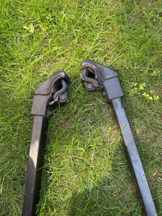 Поперечина для багажнику на рейлінги Ford