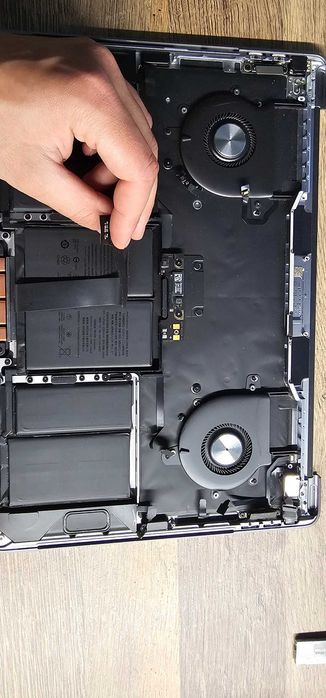 Palmrest Macbook Pro A2251