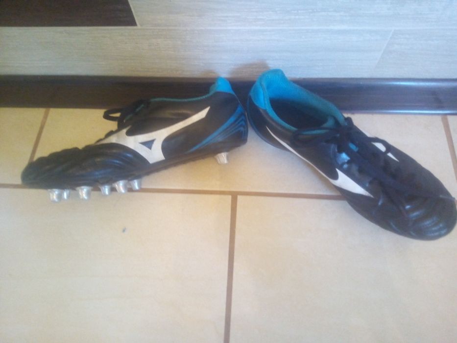 Бутсы mizuno  43 размер оригинал