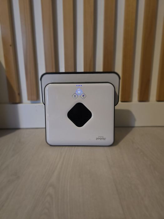 Robô IROBOT Braava 390T (Autonomia: 210 min)