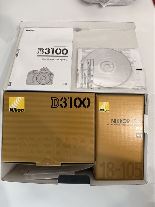 Дзеркальний фотоапарат Nikon D3100 + kit об'єктив 18-105 мм