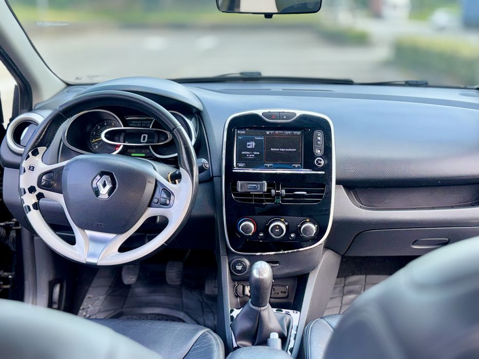 Renualt Clio 2015  1.5  90CV