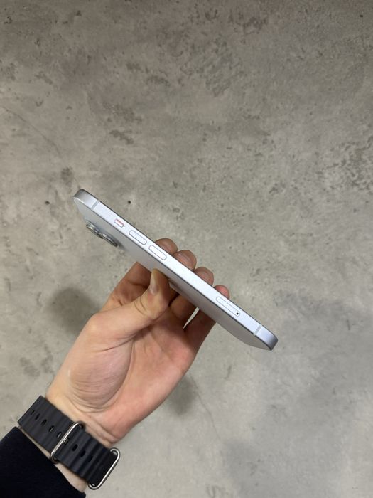 Б/у iPhone 15 256Gb Blue